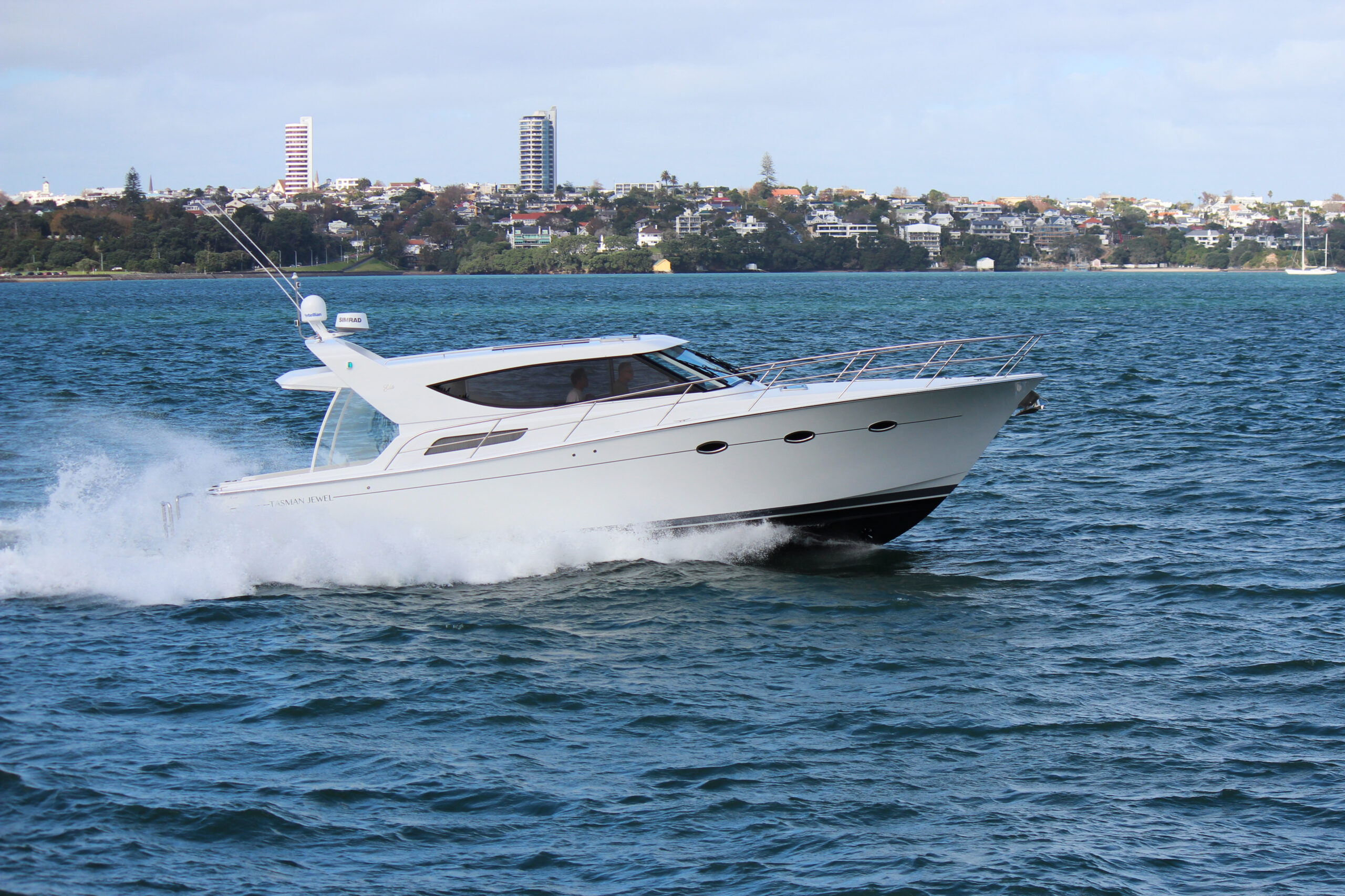 Elite 13m Sports Sedan - Tasman Jewel