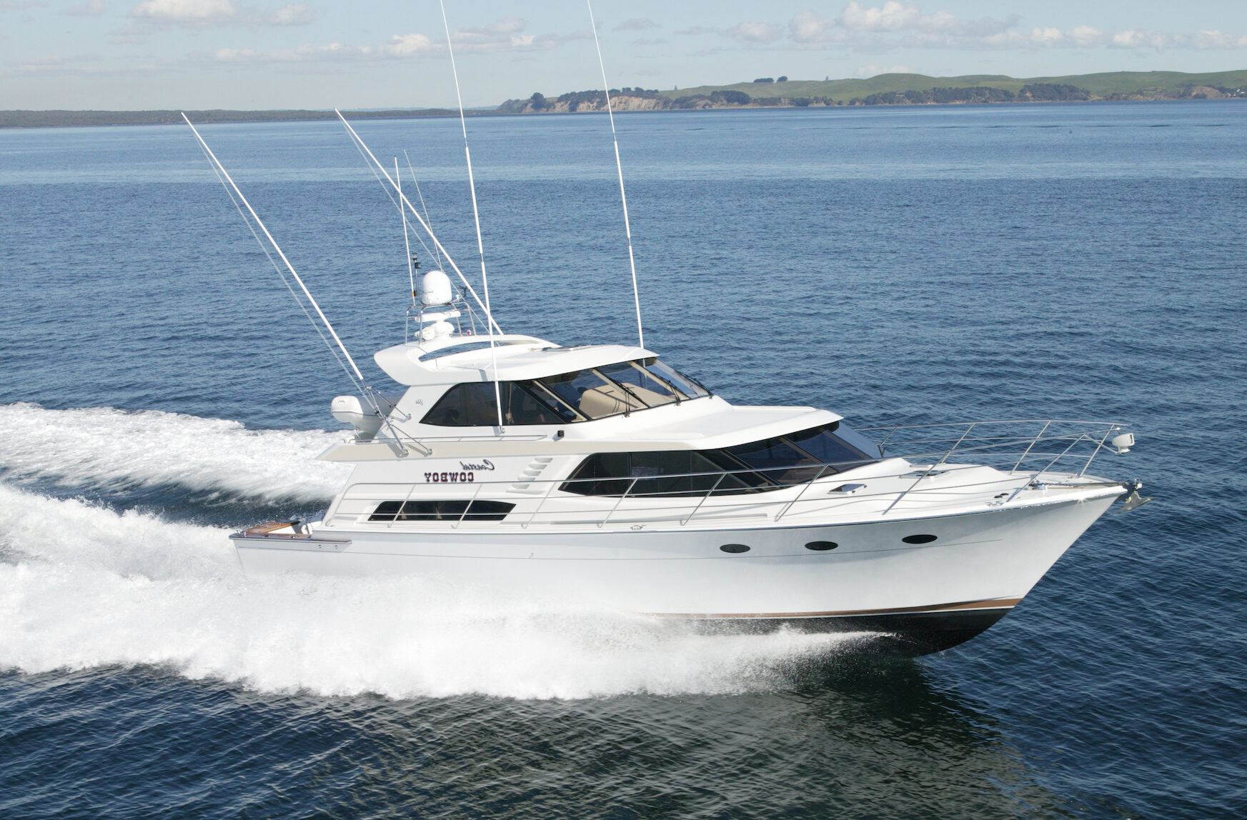 Elite 16m Mid Pilothouse - Coastal Cowgirl
