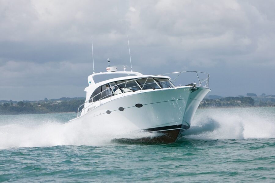 Elite 12.2m Sedan Elite 12.2m Sedan